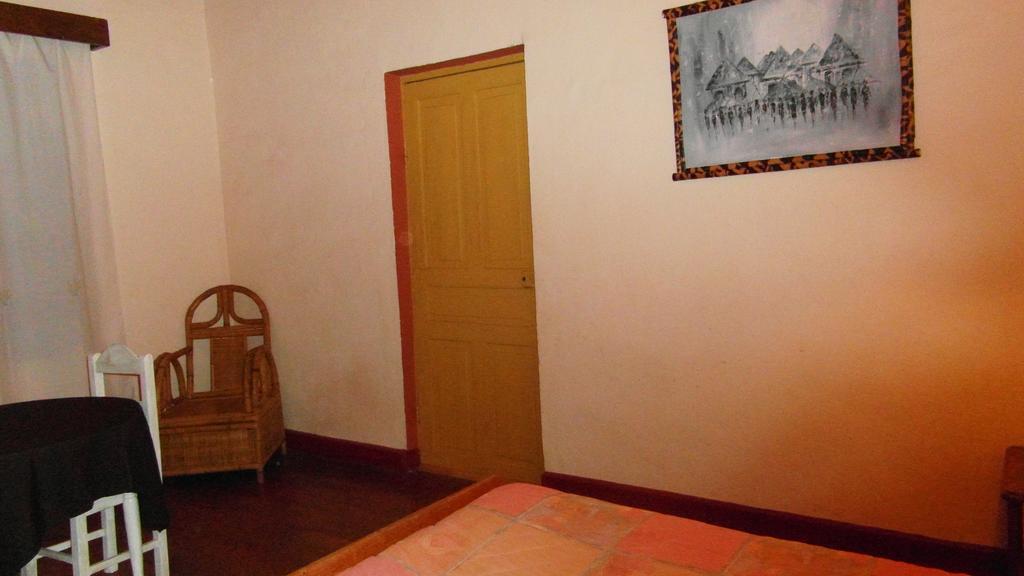 Three Palms Fianar Hotel Фианаранцоа Екстериор снимка